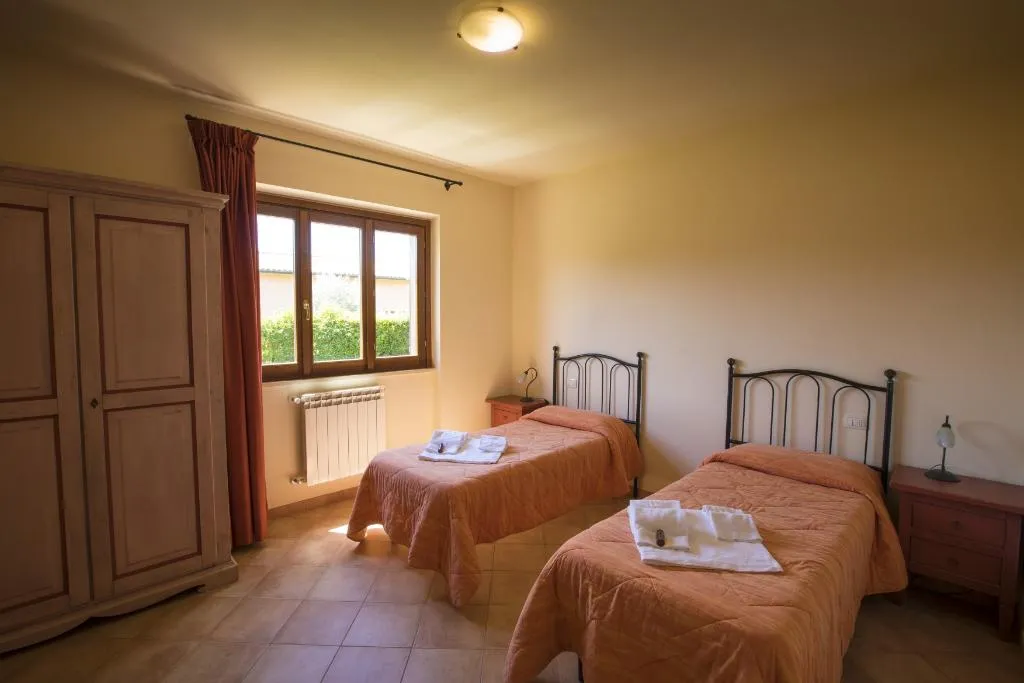 APARTMENT CAPACITY 4 TWO BEDROOMS Room, Terme Di Sorano Residence, Florence