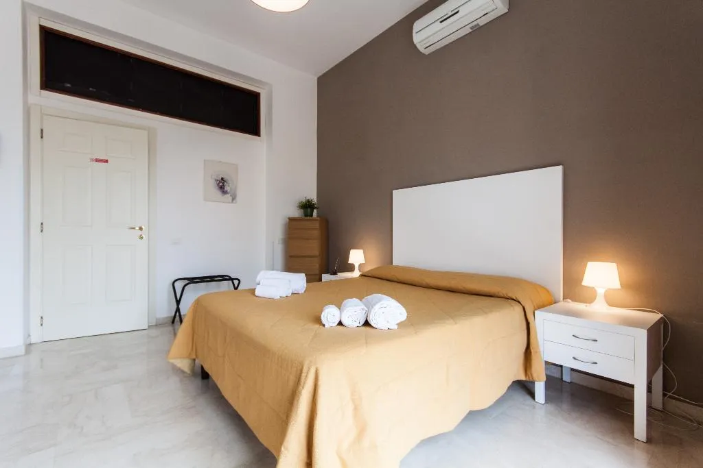APARTMENT CAPACITY 6 Room, Ciuri Home, Palermo