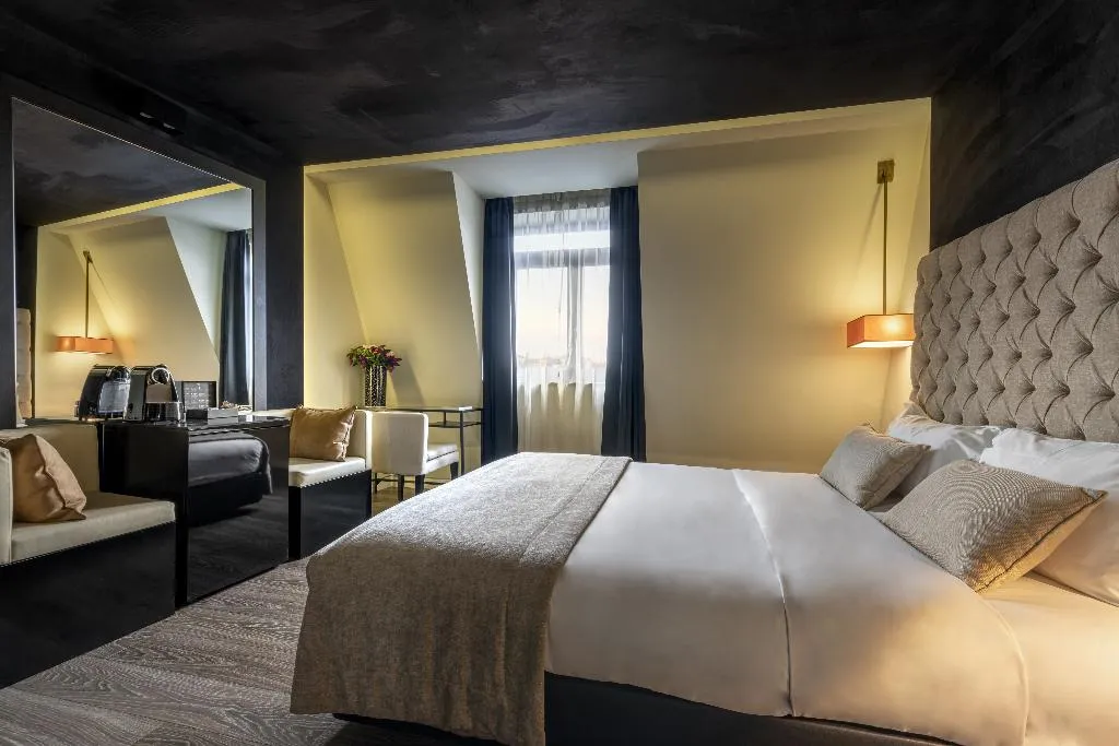 Room, 9 Hotel Mercy, Lisbon