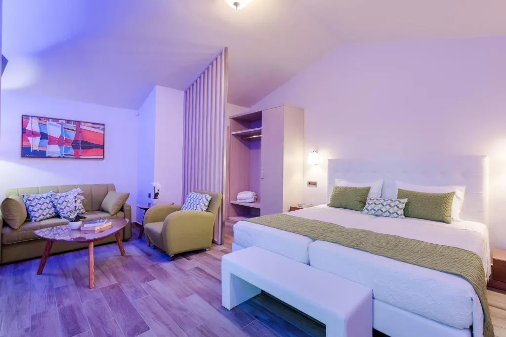 JUNIOR SUITE STANDARD Room, Akti Taygetos Conference Resort, Kalamata