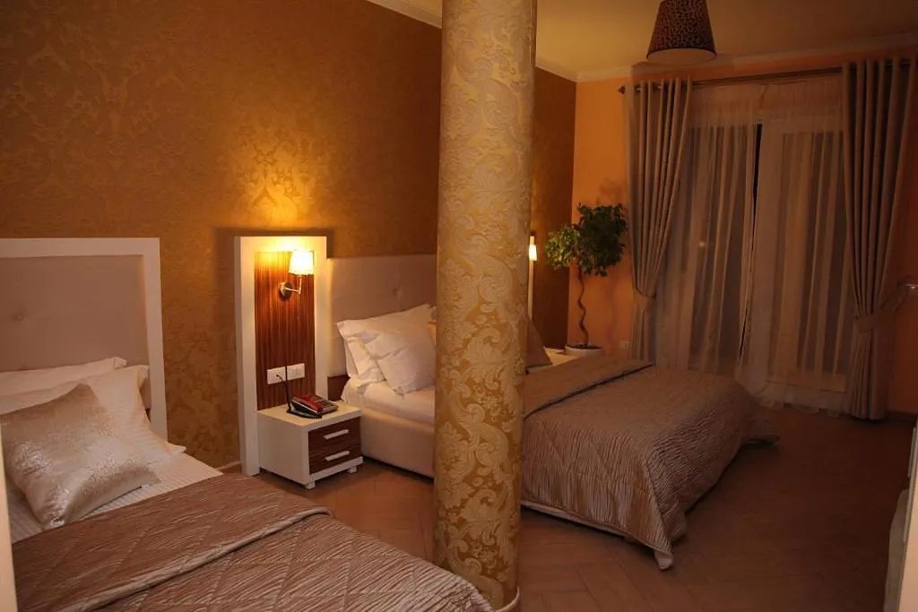 TRIPLE STANDARD Room, Hotel Gold, Kavaje