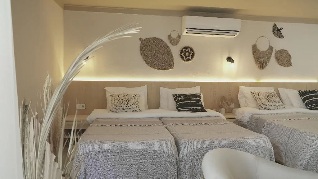 QUADRUPLE GARDEN VIEW ONE BEDROOM Room, Sun Hotel By En Vie Beach, Antalya