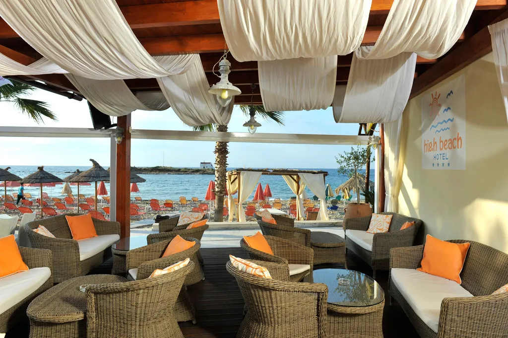 Bar, High Beach, Crete