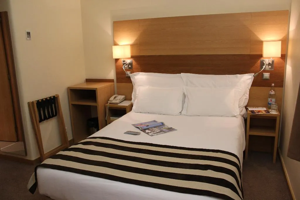 SINGLE STANDARD Room, Hotel Principe Lisboa, Lisbon