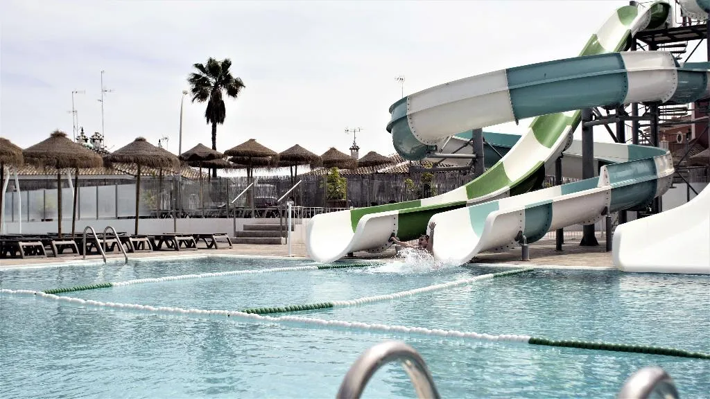 Sports and Entertainment, Ohtels Carabela, Costa De La Luz