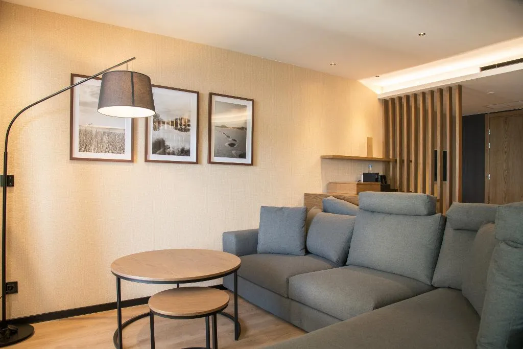 SUITE WITH JACUZZI Room, AKASHA Beach Hotel and Spa, Crete
