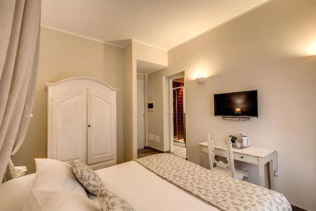 DOUBLE WITH BALCONY Room, Casa Mia Vaticano, Rome
