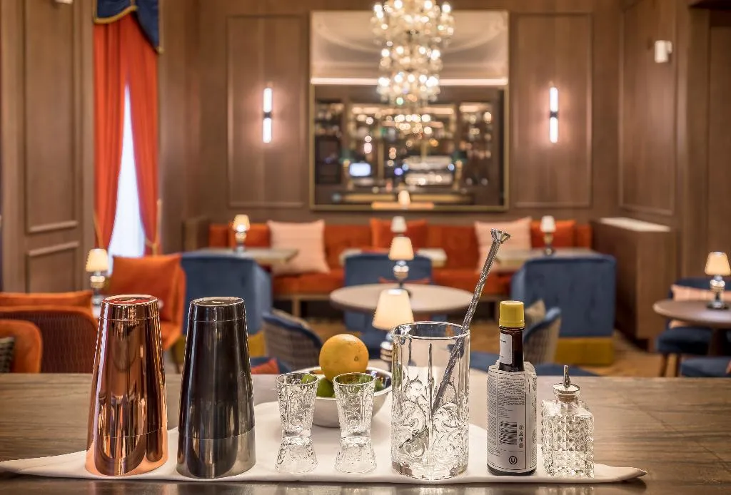 Bar, Palacio Gran Via, A Royal Hideaway Hotel, Andalucia