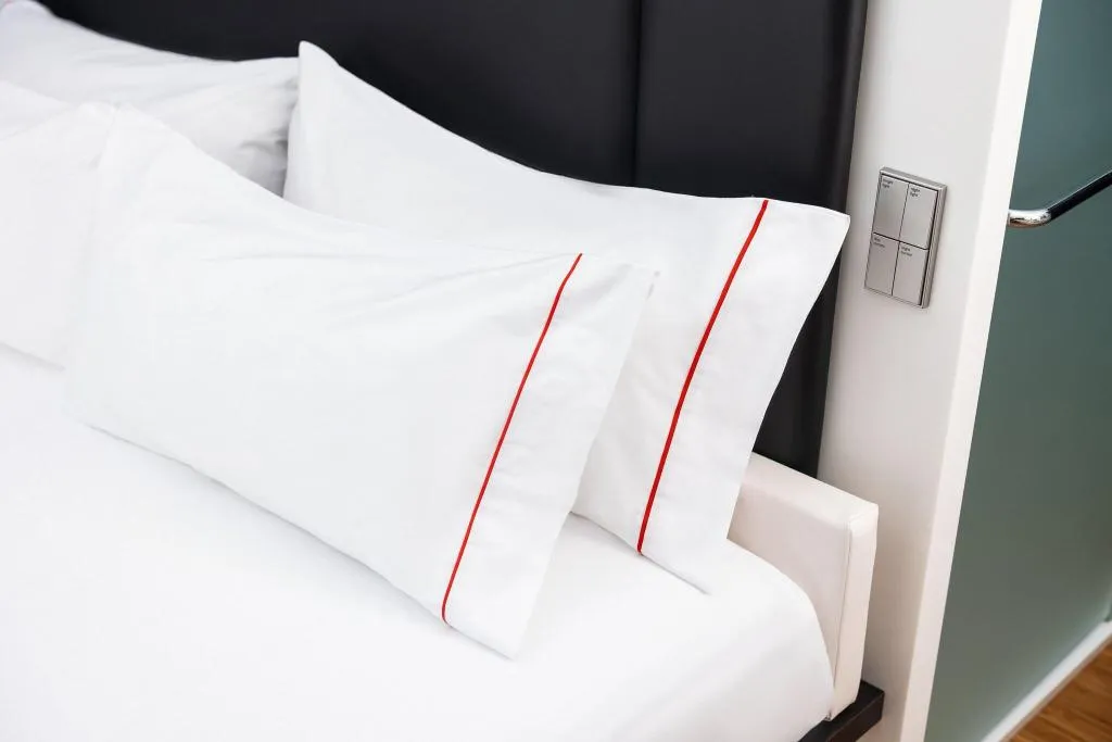 DOUBLE KING SIZE BED Room, citizenM Amsterdam South hotel, Amsterdam