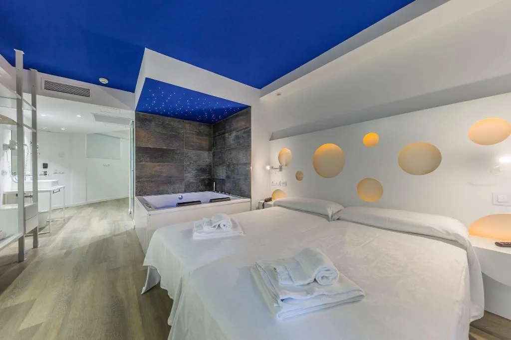 DOUBLE SUPERIOR Room, Welikehotel Triton Beach, Majorca