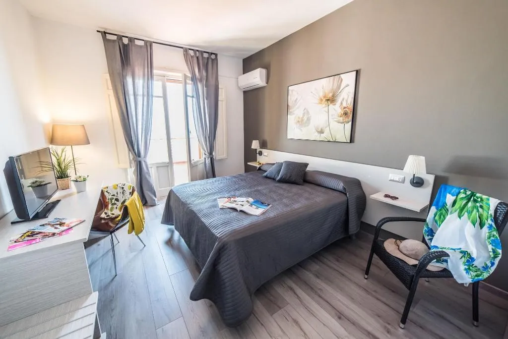 Room, Villa Fiorita, Taormina
