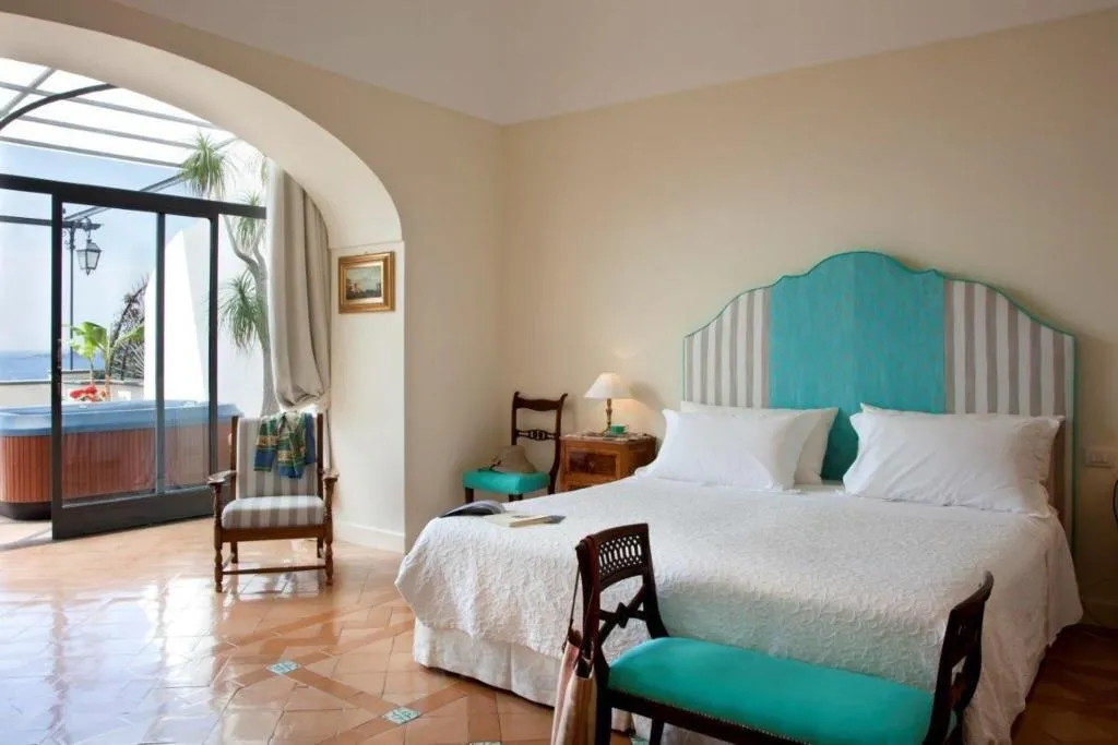 TWIN DELUXE SEA VIEW WITH BALCONY Room, Punta Regina, Naples