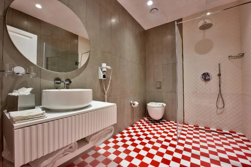 QUADRUPLE SUPERIOR Room, Holm Boutique & Spa, Malta