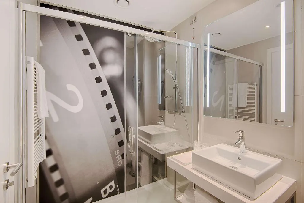 DOUBLE SINGLE USE STANDARD Room, Avani Rio Novo Venice Hotel, Venice