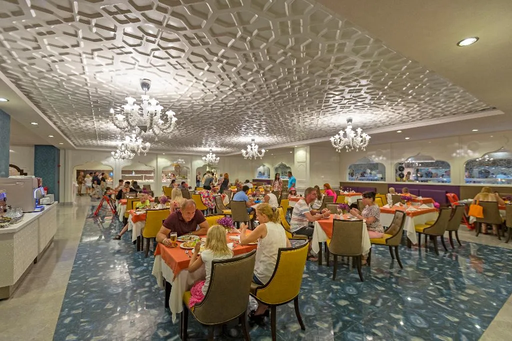 Restaurant, Royal Taj Mahal, Antalya