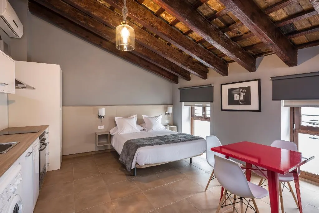 STUDIO STANDARD Room, Catalina Suites San Nicolas 3*, Valencia