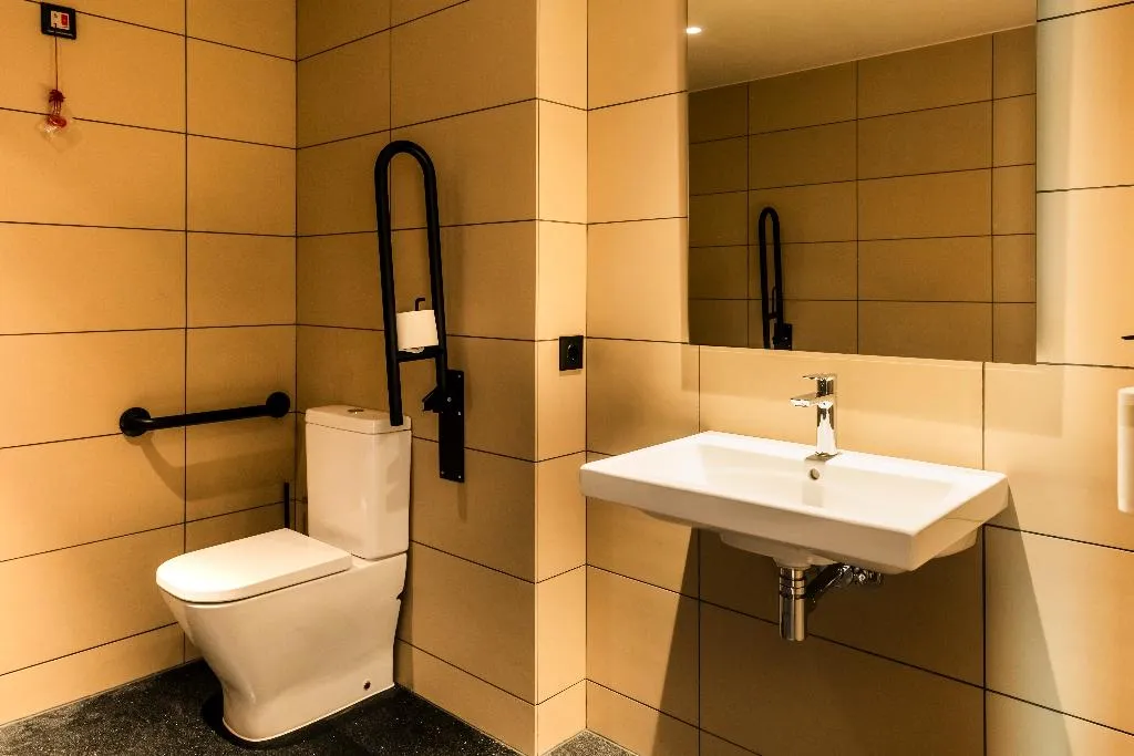 DOUBLE Accessible Room, easyHotel Valencia Ciutat Vella, Valencia