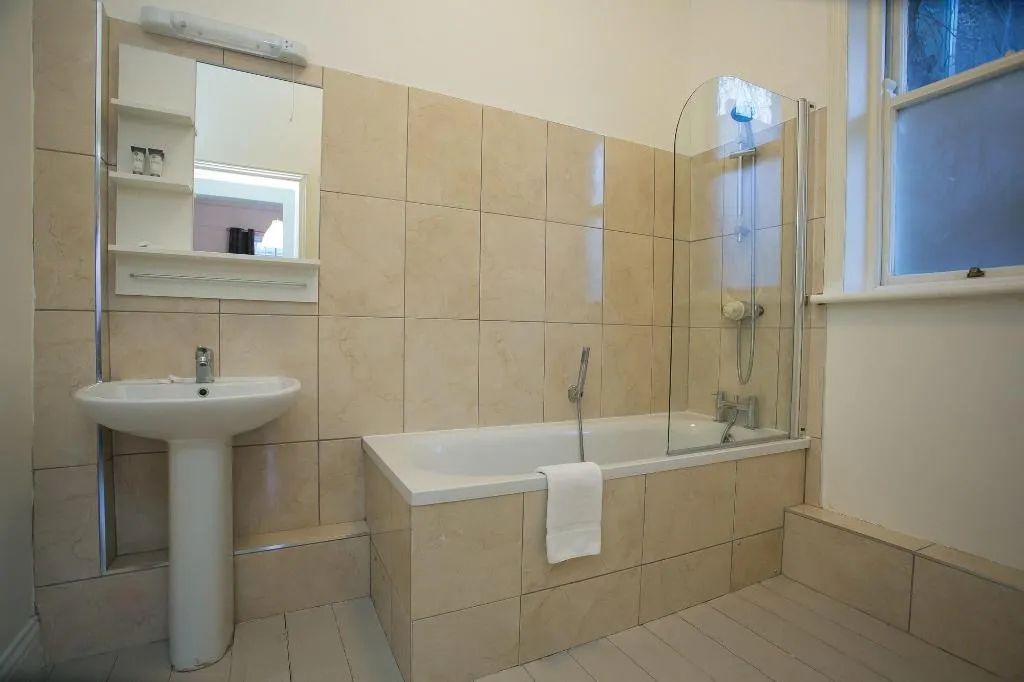 Room, Ballsbridge Townhouse - Merrion Road, Dublin