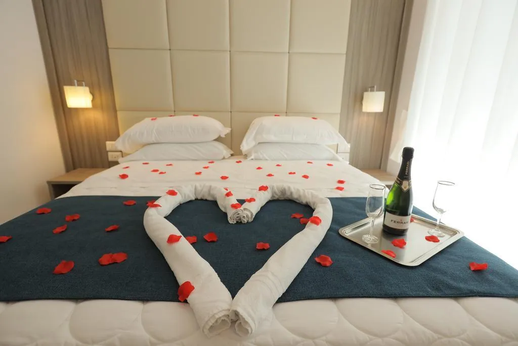 TRIPLE STANDARD Room, Garibaldi Suite, Naples