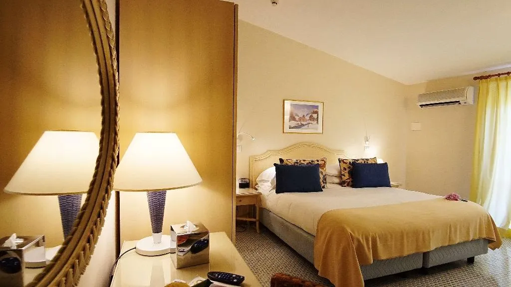 Room, Grand Hotel Aminta, Naples