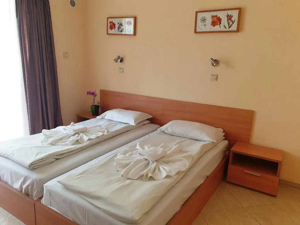 APARTMENT TWO BEDROOMS Room, Diamond Apartcomplex, Bourgas
