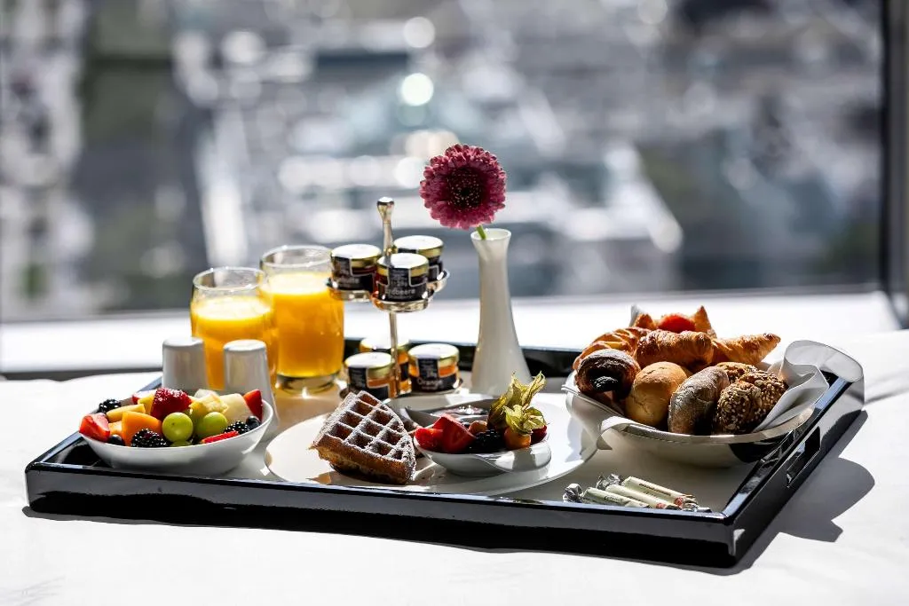 SUITE PREMIER Room, Waldorf Astoria Berlin, Berlin
