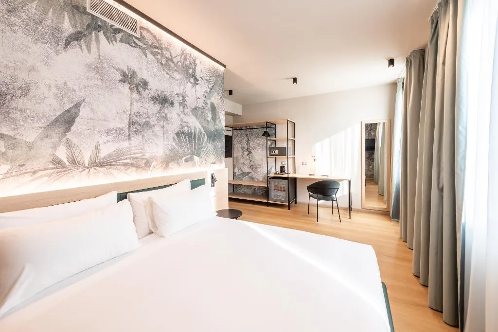 DOUBLE COMFORT Room, Neo Hotel, Milan