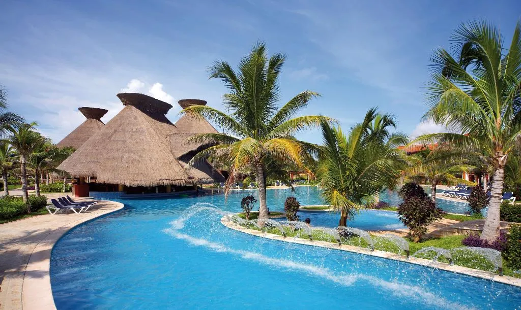 Pool, Barceló Maya Colonial, Cancun Area