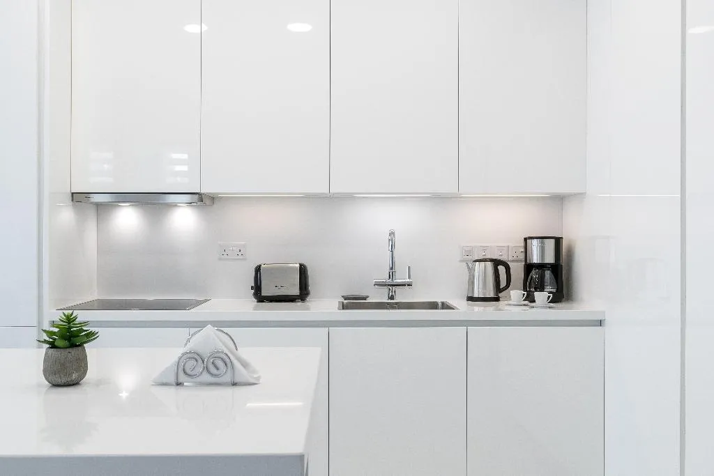 APARTMENT WITH PRIVATE POOL Room, Downtown Park, Cyprus