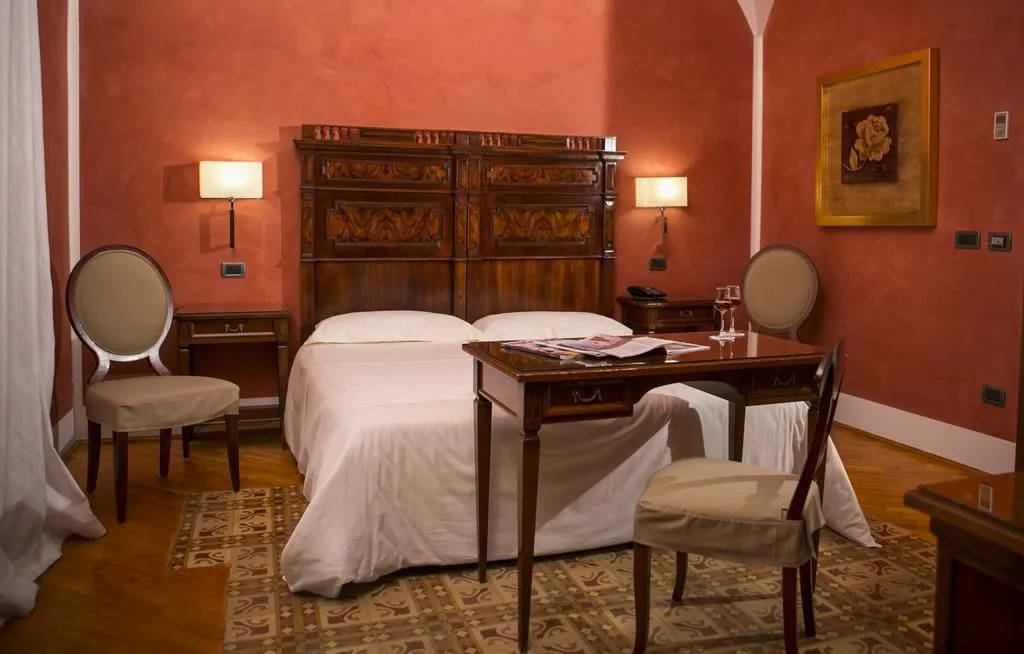 Double or Twin STANDARD Room, Hotel Carmine, Palermo