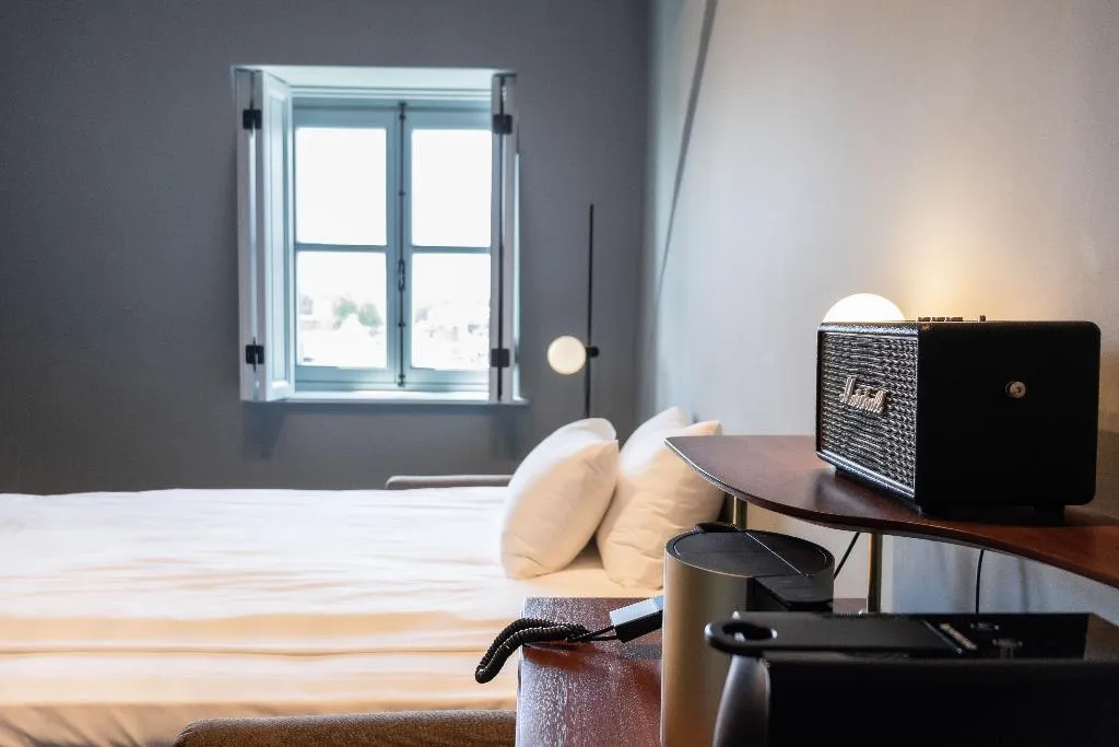 TRIPLE STANDARD Room, Hotel Monastere Maastricht, Amsterdam