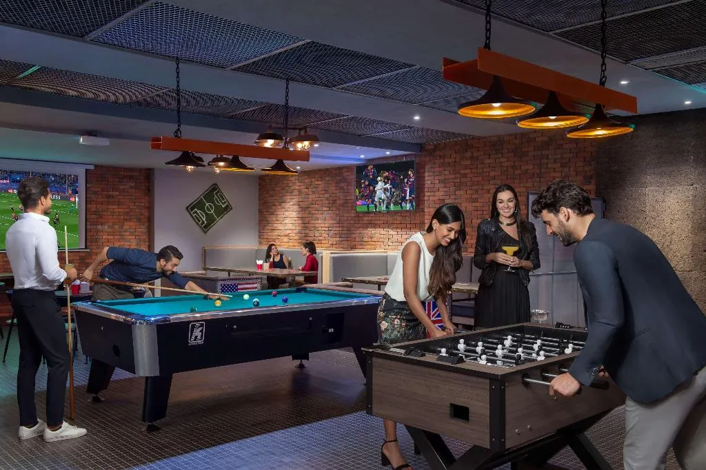 Bar, Grand Mercure Business Bay, Dubai