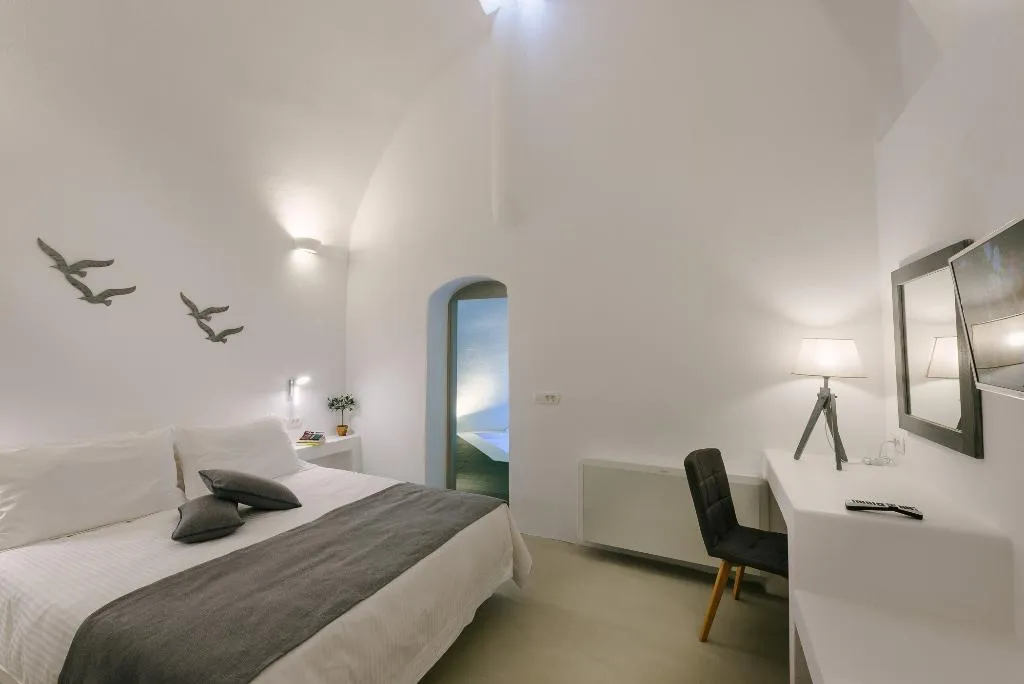 VILLA STANDARD Room, Pyrgos Kastelli Villas, Santorini