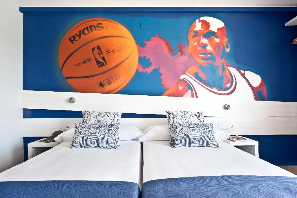 Double or Twin PREMIUM SEA VIEW Room, Ryans La Marina, Ibiza