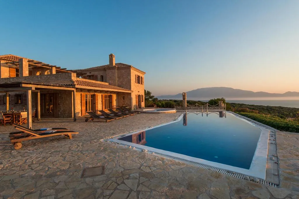VILLA SIX BEDROOMS WITH PRIVATE POOL Room, Blue Caves Villas, Zante