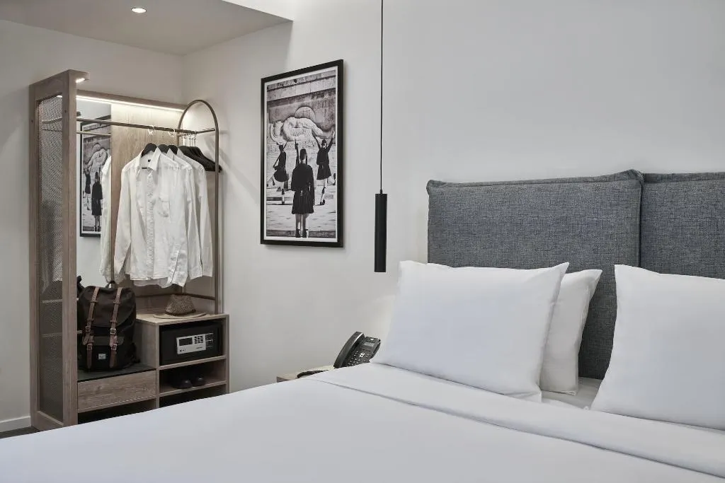 Room, NLH Monastiraki, Athens
