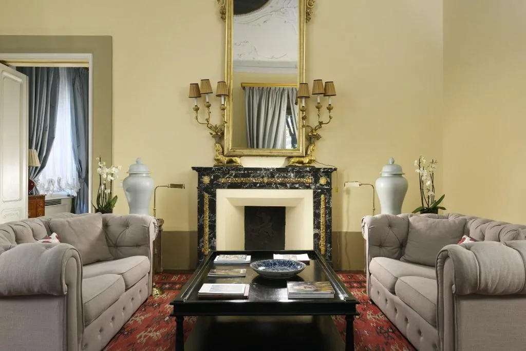 SUITE GARDEN VIEW KING BED Room, Palazzo Di Camugliano, Florence