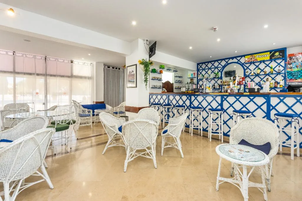Bar, Janelas do Mar, Algarve