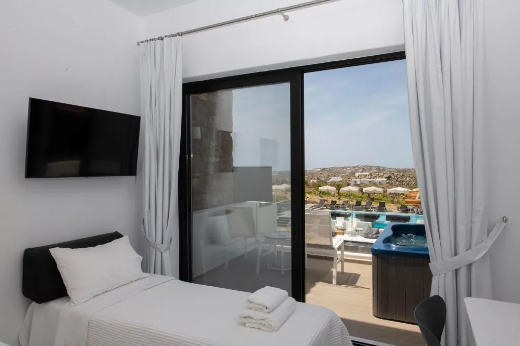 Room, Bianco A Nero, Mykonos