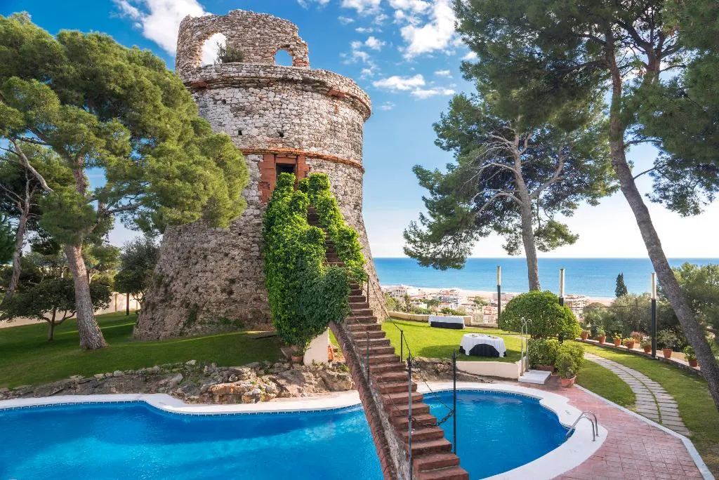 General view, Gran Hotel Rey Don Jaime, Barcelona