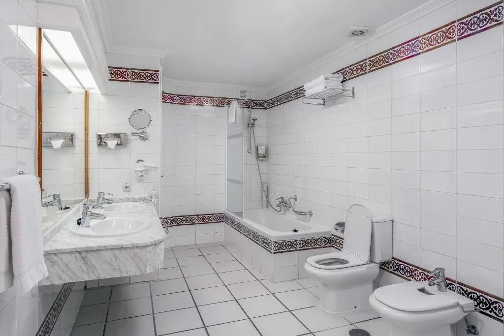 APARTMENT THREE BEDROOMS Room, Santa Barbara Golf & Ocean Golf Club, Tenerife