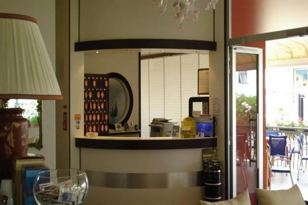 Lobby, Roby, Venice