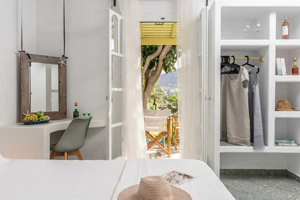 STUDIO SUPERIOR WITH TERRACE Room, Palatiana Agriturismo - Philoxenia Cottages, Crete