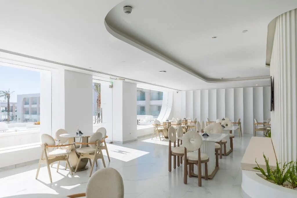 Bar, White Hills Resort, Red Sea Riviera
