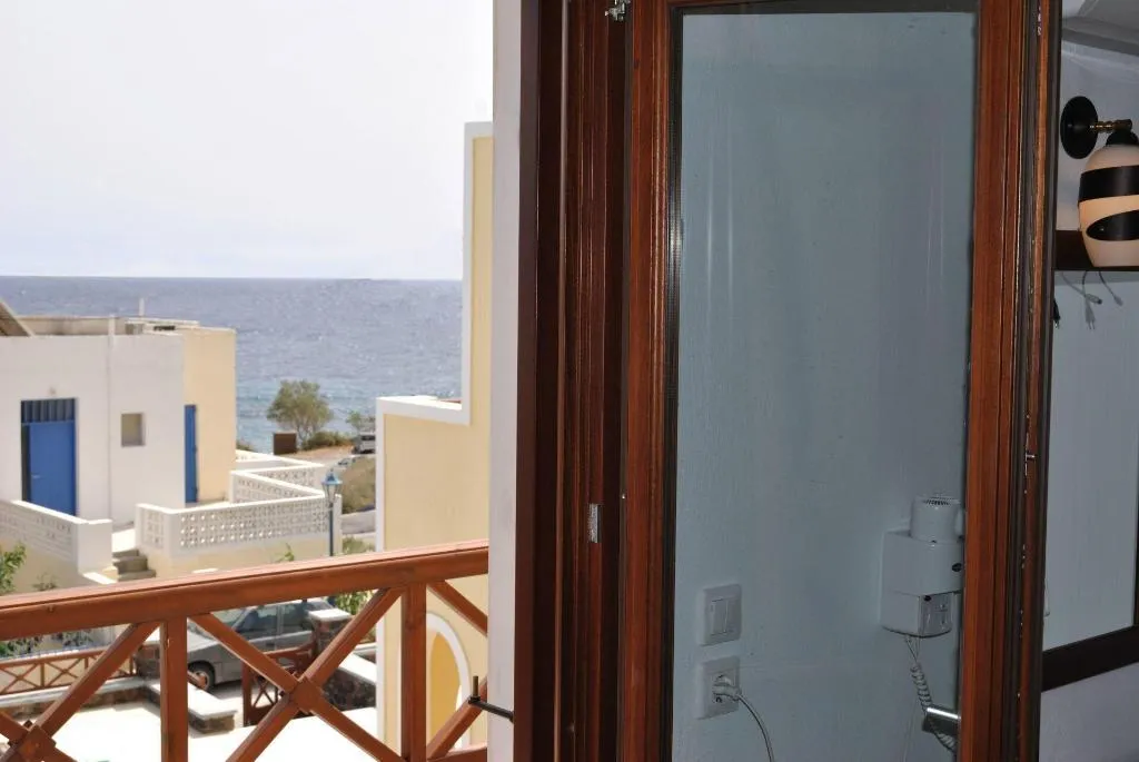 Room, Chez Sophie Rooms And Suites, Santorini