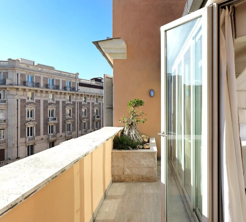JUNIOR SUITE STANDARD Room, Hotel Barocco, Rome