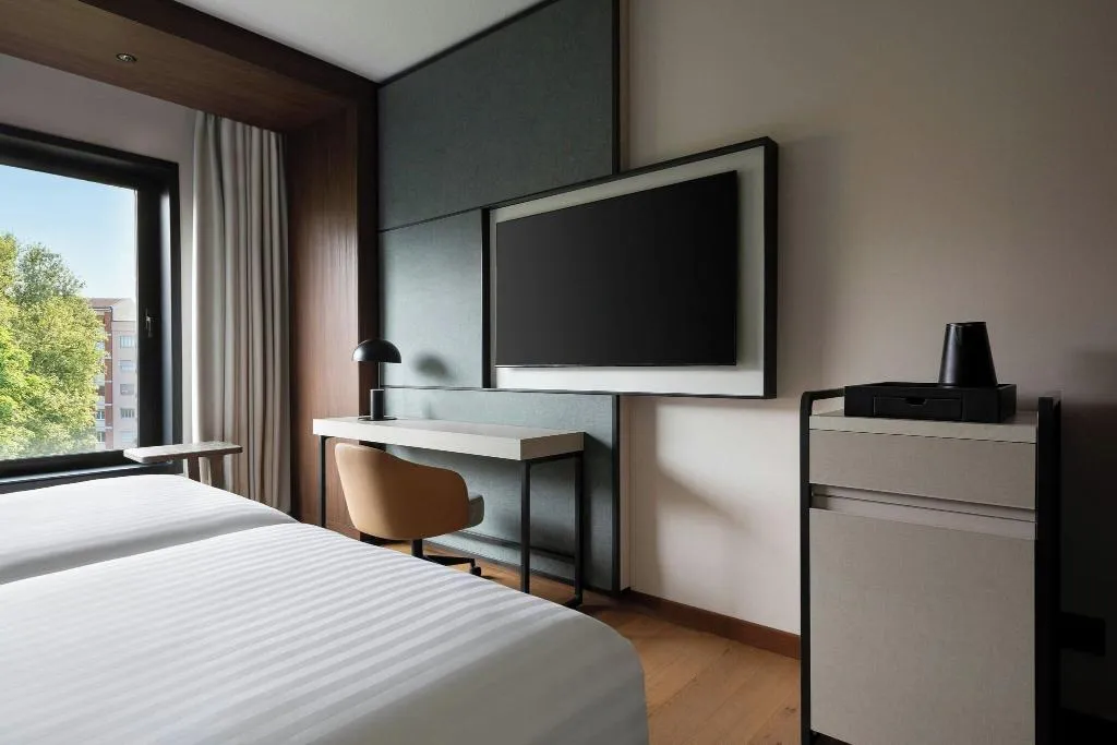DOUBLE EXECUTIVE KING BED Room, Marriott Hotel Milan, Milan