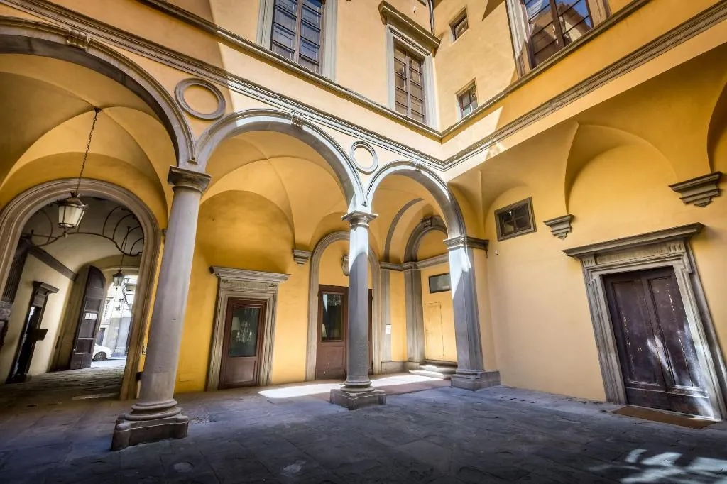 General view, Palazzo Ridolfi, Florence