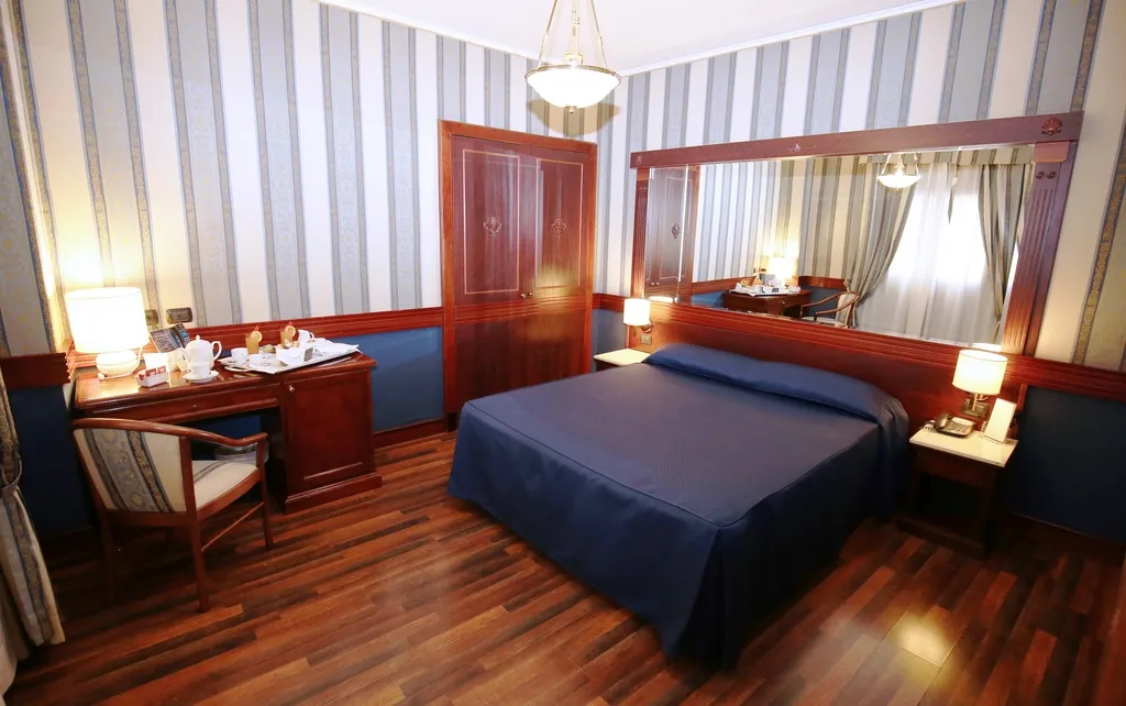 DOUBLE STANDARD Room, Regent, Rome