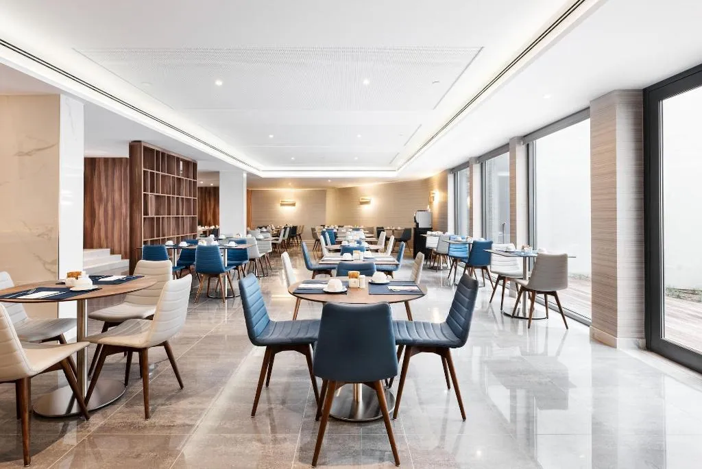 Restaurant, Dorma Saldanha, Lisbon